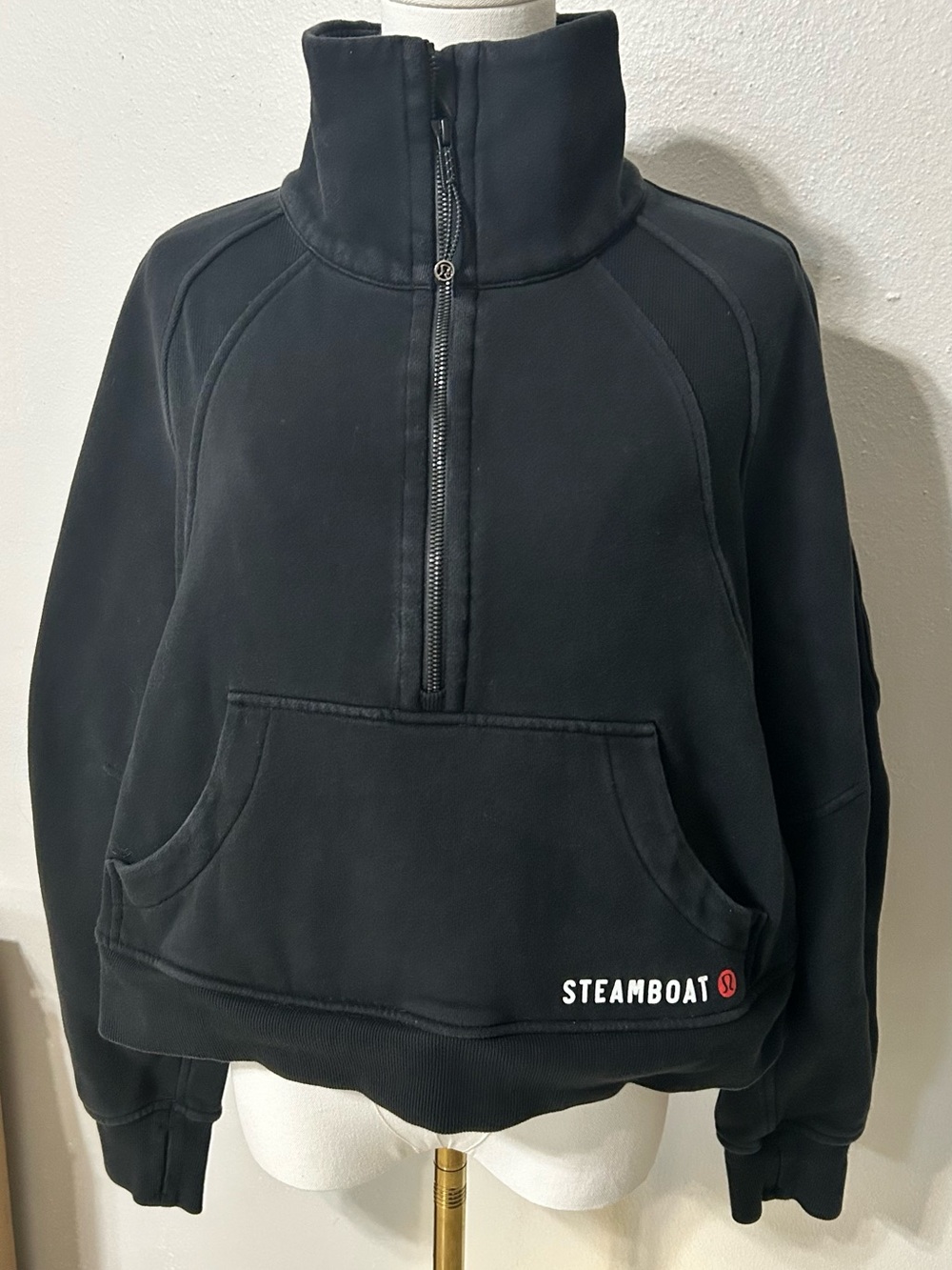 Lululemon Steamboat Black Half Zip Pullover Sweatshirt